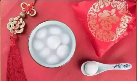 正月十五夜灯古诗描绘了什么画面,古诗正月十五夜灯朗读