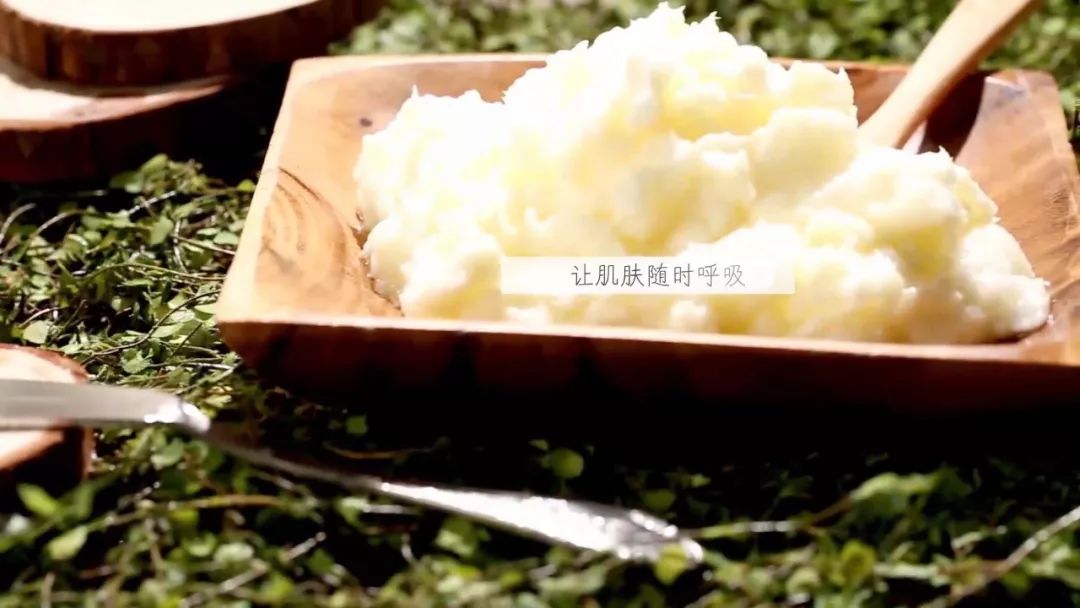 只听说蛋清能除皱,没想到瑞典皇室竟然用它来洗脸,还能去黑头!