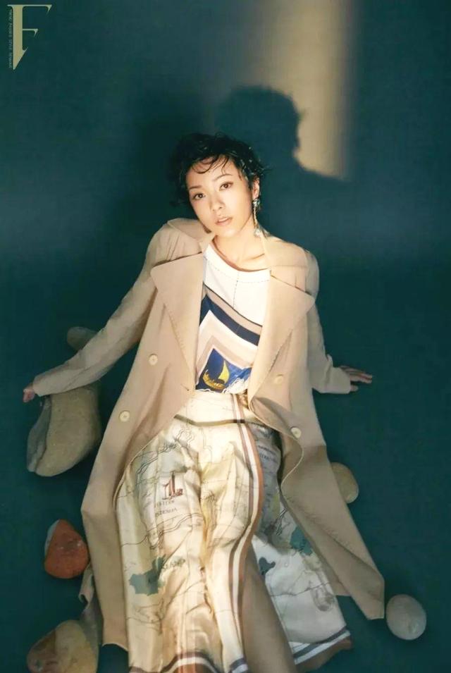 郭采洁新造型的短发美哭了,郭采洁杨幂郭碧晨谢依霖时尚芭莎