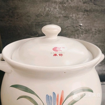 霸王花海底椰雪梨干煲汤,霸王花海底椰汤做法