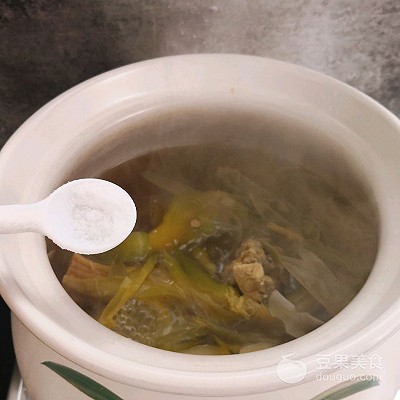 霸王花海底椰雪梨干煲汤,霸王花海底椰汤做法