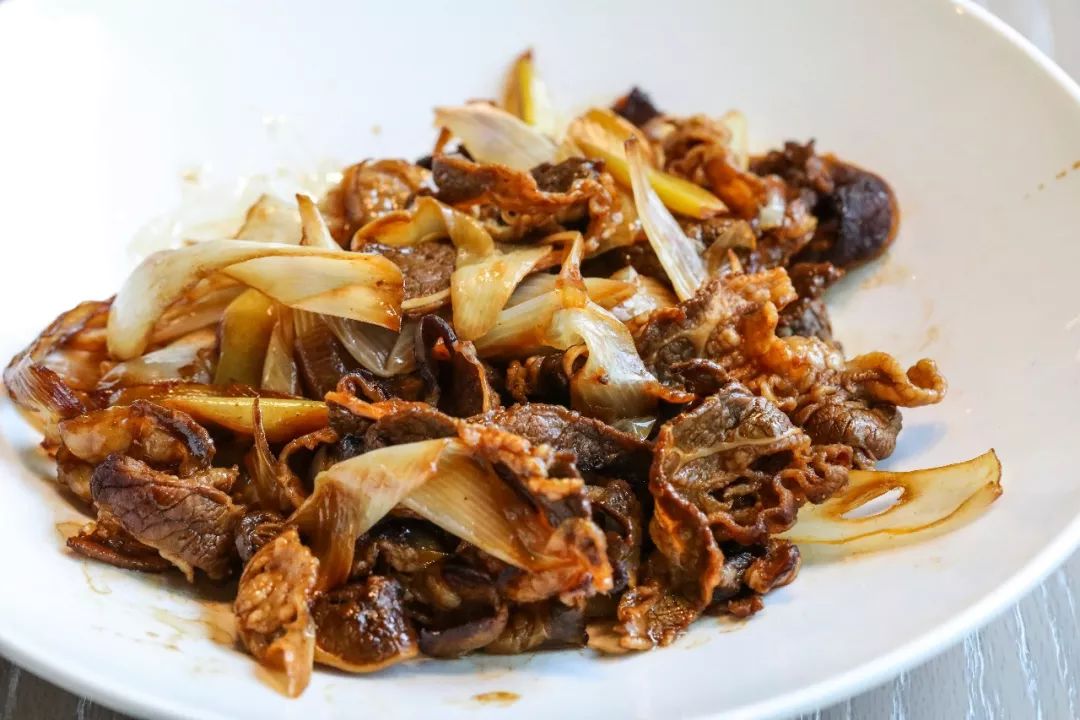 大董烤鸭人均消费,大董烤鸭北京总店人均10000块钱