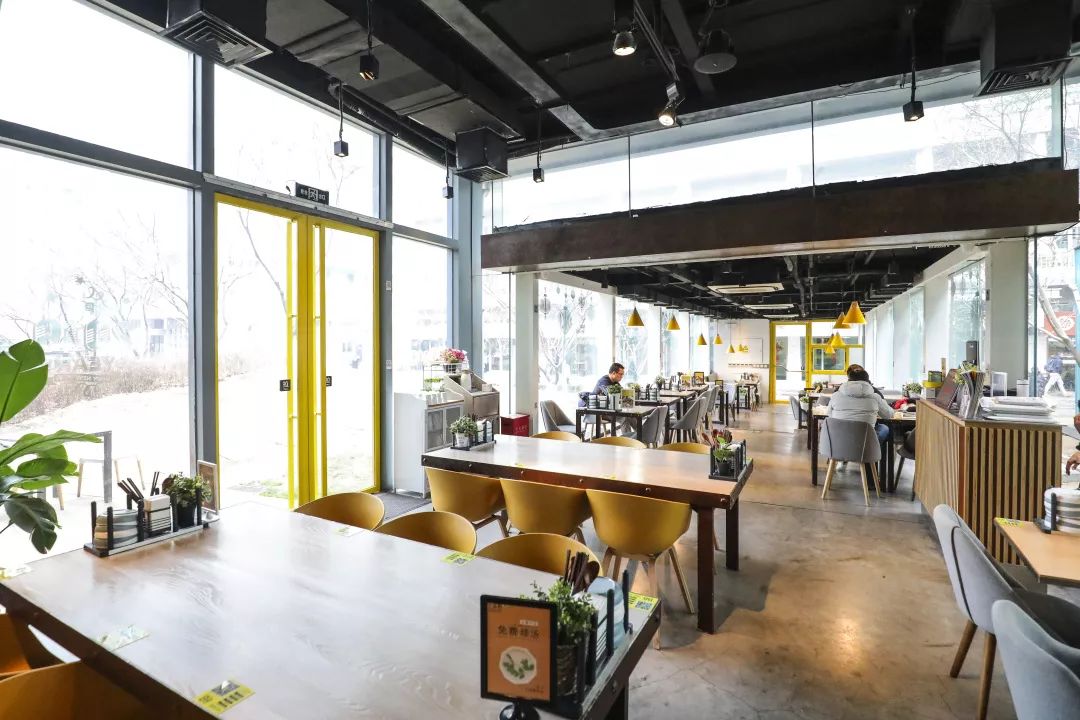 大董烤鸭人均消费,大董烤鸭北京总店人均10000块钱