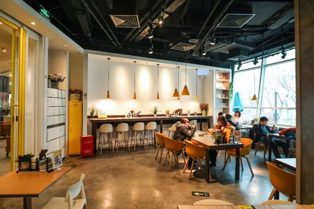 大董烤鸭人均消费,大董烤鸭北京总店人均10000块钱