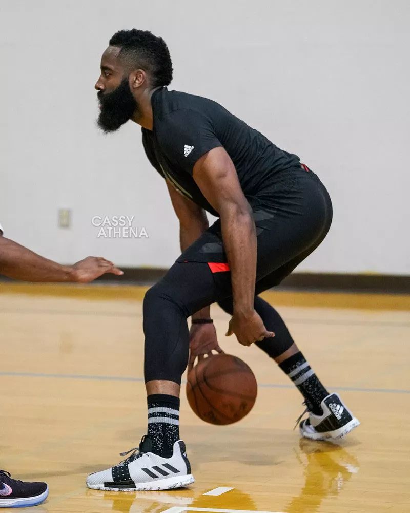 开学球鞋推荐,开学穿什么球鞋