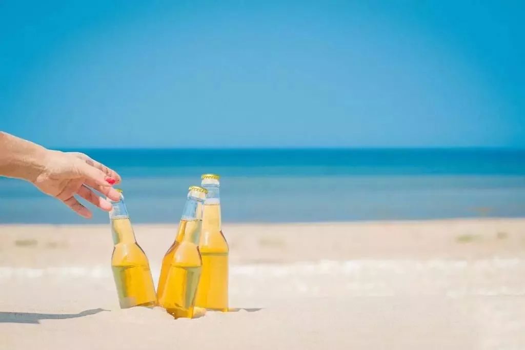 奈雪的茶比星巴克的优势在哪,星巴克咖啡和奈雪的茶