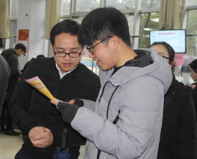 现在还有招聘会吗,43家企业提供500个岗位人才招聘会