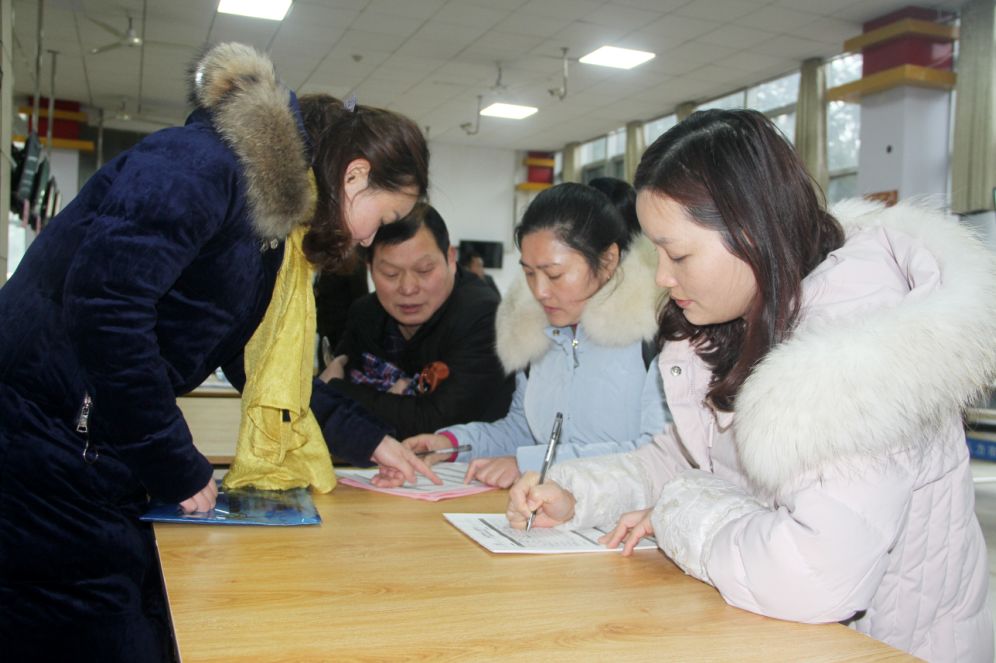 现在还有招聘会吗,43家企业提供500个岗位人才招聘会