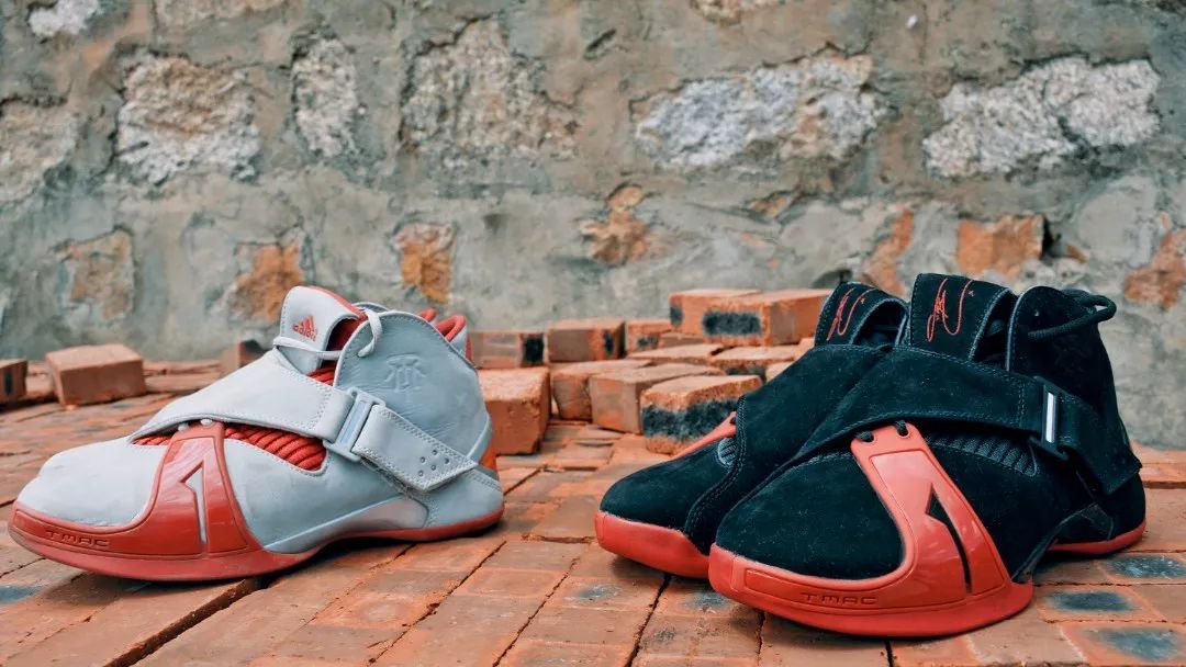 晒鞋丨AJ1“蒂芙尼绿”呈现极佳质感，涂鸦配色AJ5丰富细节！