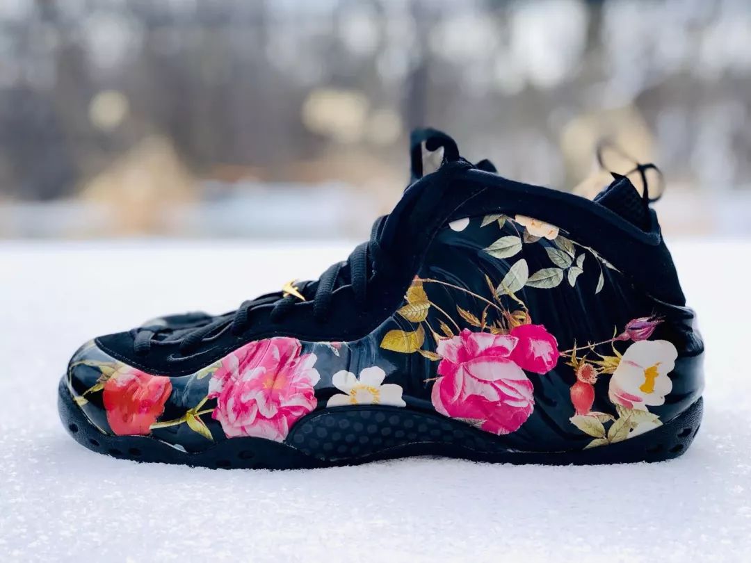 晒鞋丨AJ1“蒂芙尼绿”呈现极佳质感，涂鸦配色AJ5丰富细节！