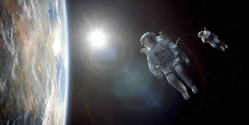 除了“亲人两行泪”之外,《流浪地球》还有什么值得关注的?科学问题!连外国人都加入讨论了呢