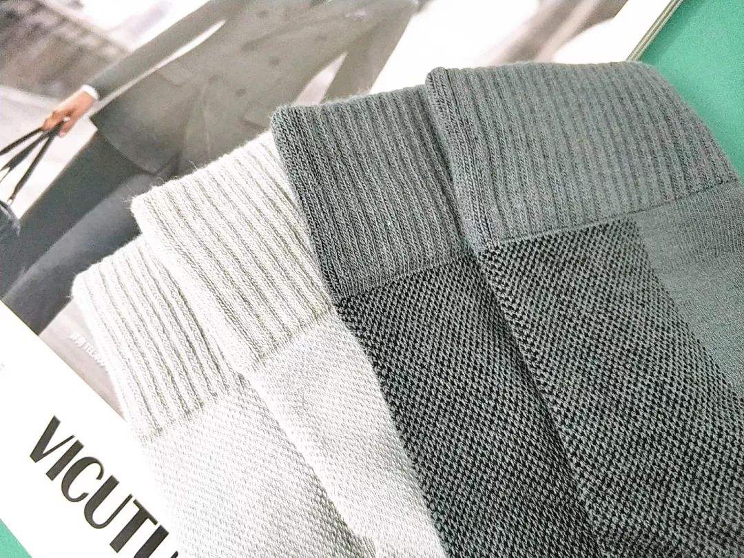 每天成交2w单！连穿7天不臭脚的袜子，世界专利金奖，连脚气都没复发了！