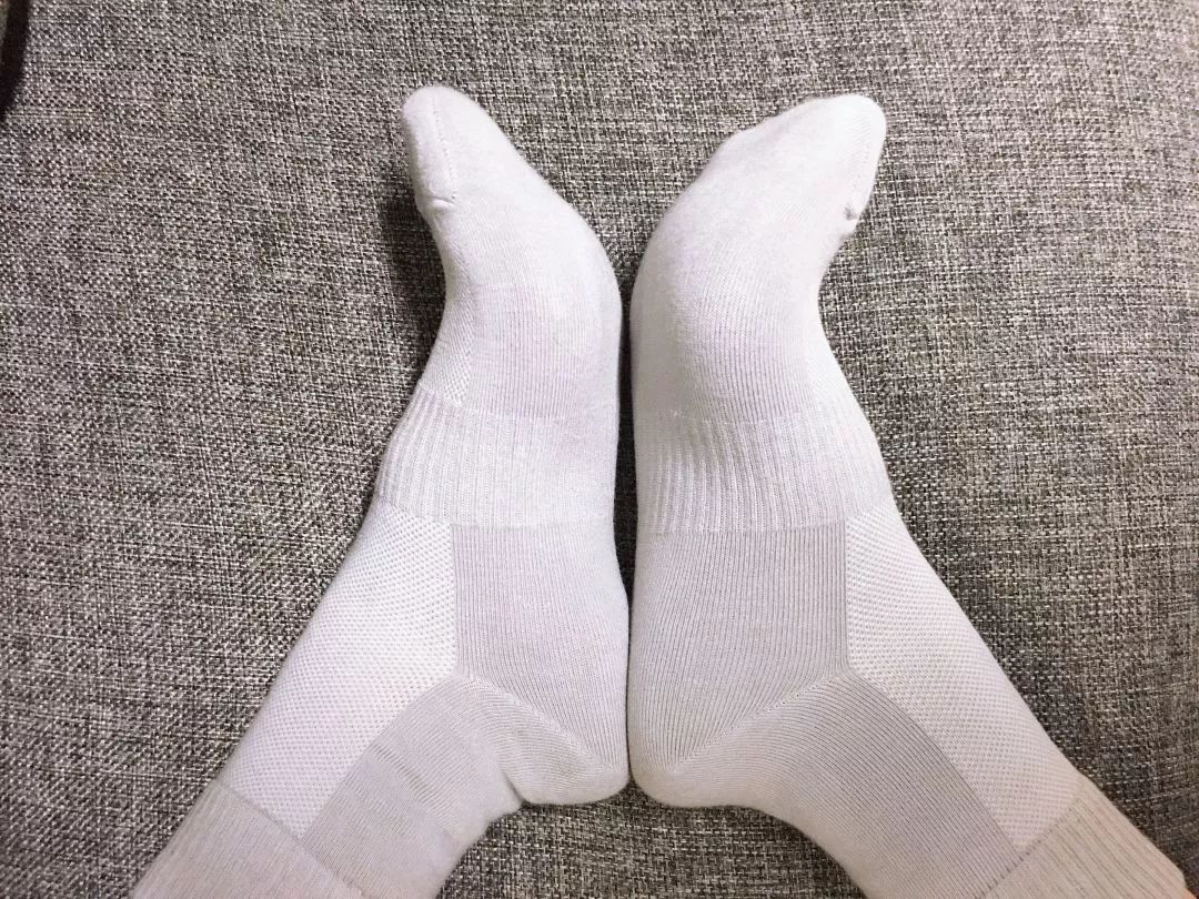 每天成交2w单！连穿7天不臭脚的袜子，世界专利金奖，连脚气都没复发了！