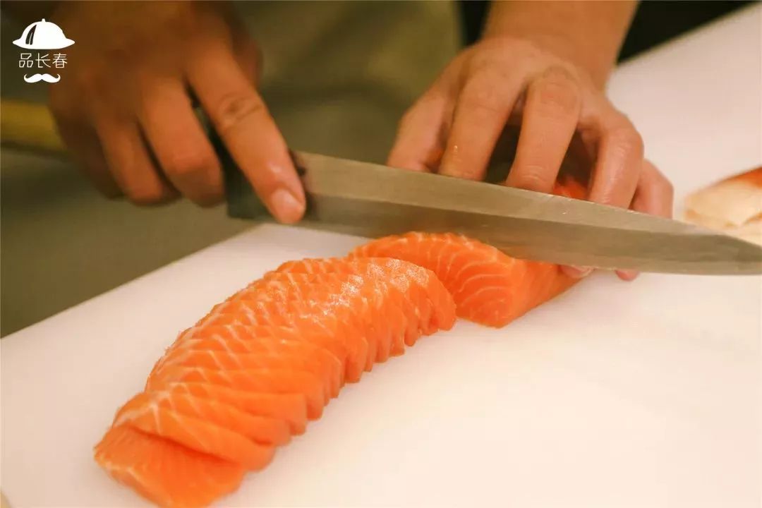 火遍牡丹街的正宗日料,鸟悄地在净月开分店啦!