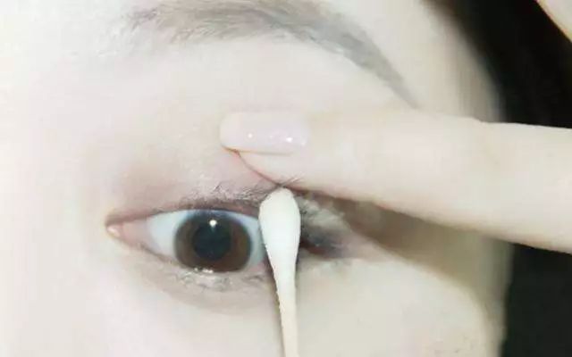 卸妆油致痘视频,卸妆油爆痘怎么修复