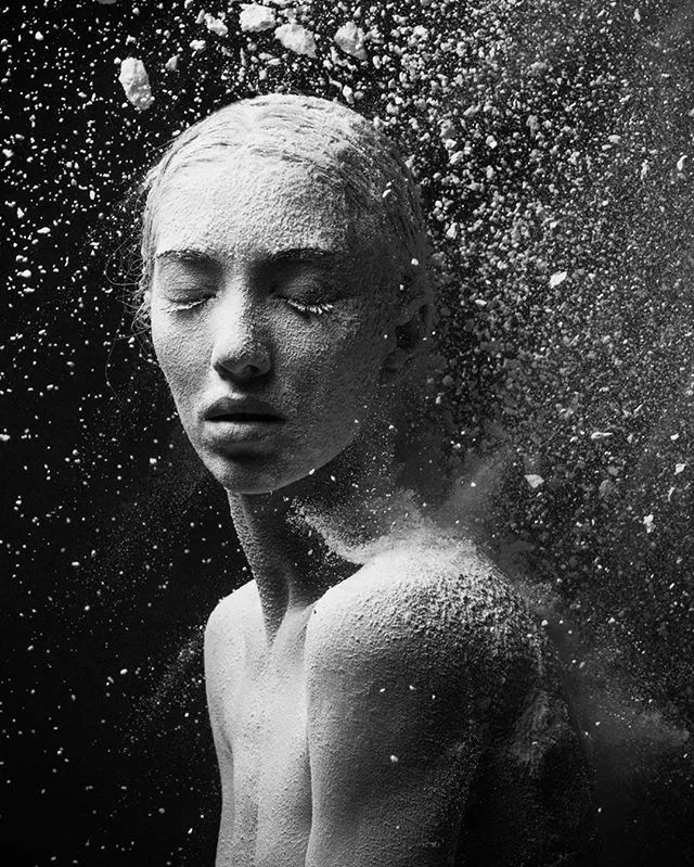 当摄影师遇上芭蕾舞者只看不拍,当摄影师遇到欣赏自己的模特