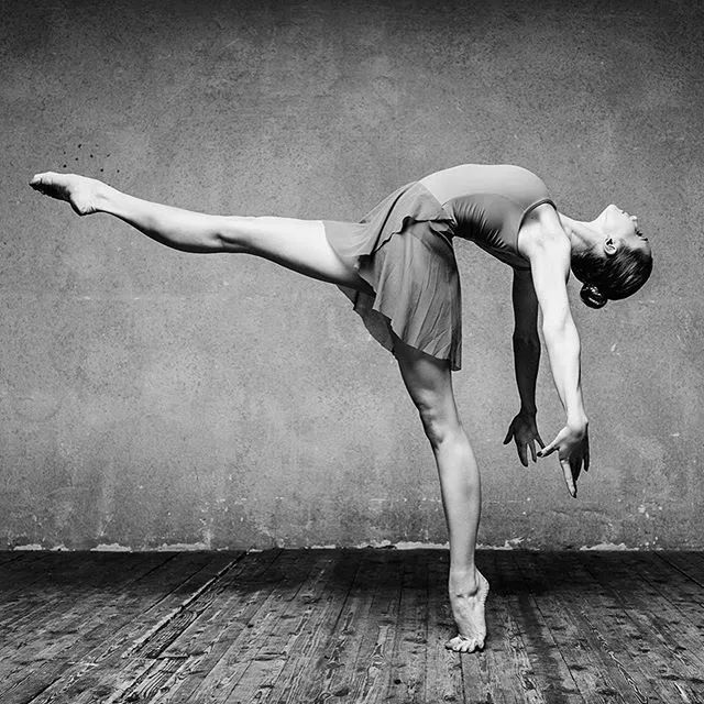 当摄影师遇上芭蕾舞者只看不拍,当摄影师遇到欣赏自己的模特