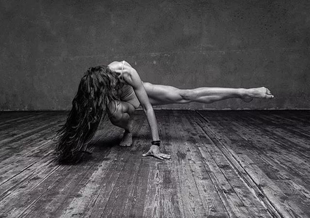 当摄影师遇上芭蕾舞者只看不拍,当摄影师遇到欣赏自己的模特