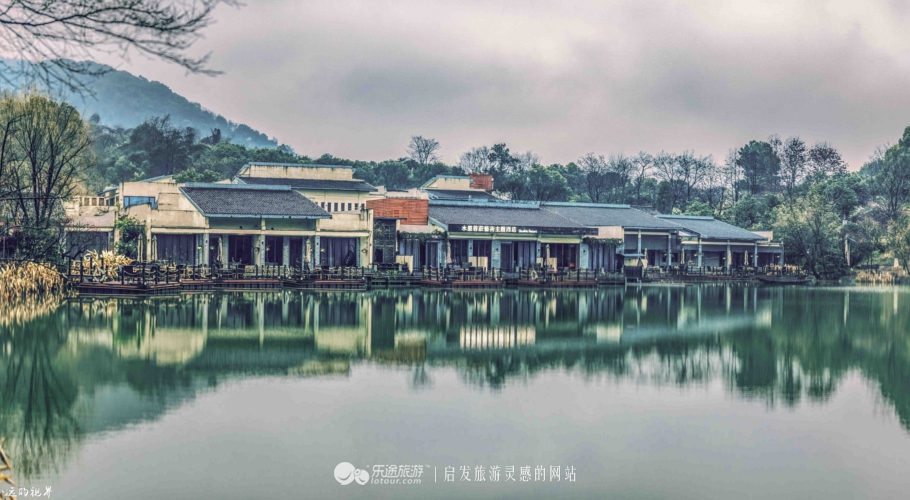 这个藏于梅花深处的山庄，让你抛却繁杂静享浮光