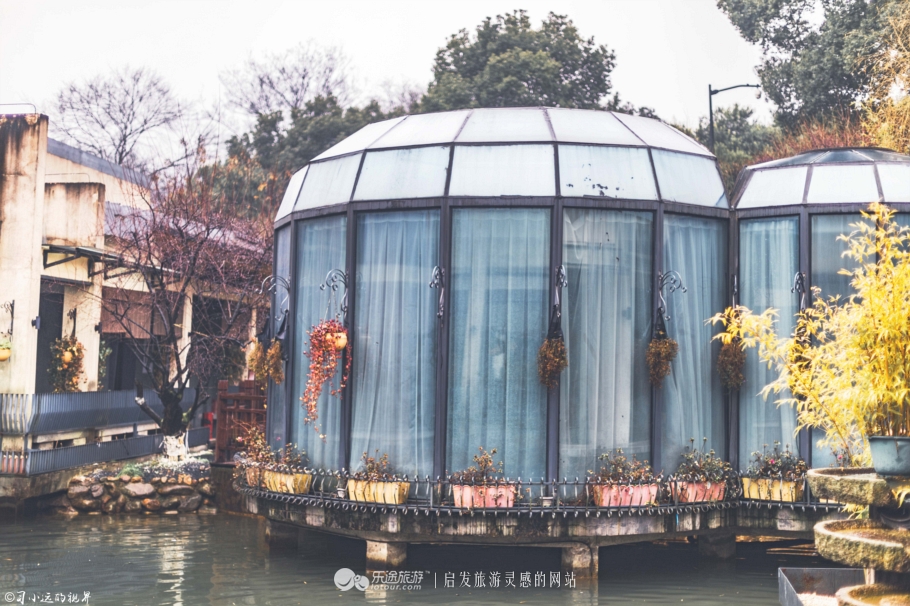 这个藏于梅花深处的山庄，让你抛却繁杂静享浮光