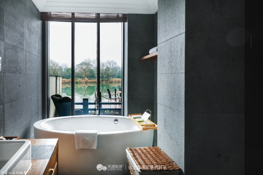 这个藏于梅花深处的山庄，让你抛却繁杂静享浮光