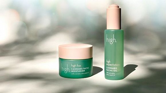 “*麻大**成分”护肤品走红,丝芙兰美国门店还为它开了个专区