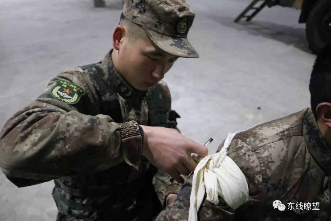 三角巾多种使用方法,三角巾使用方法及注意事项