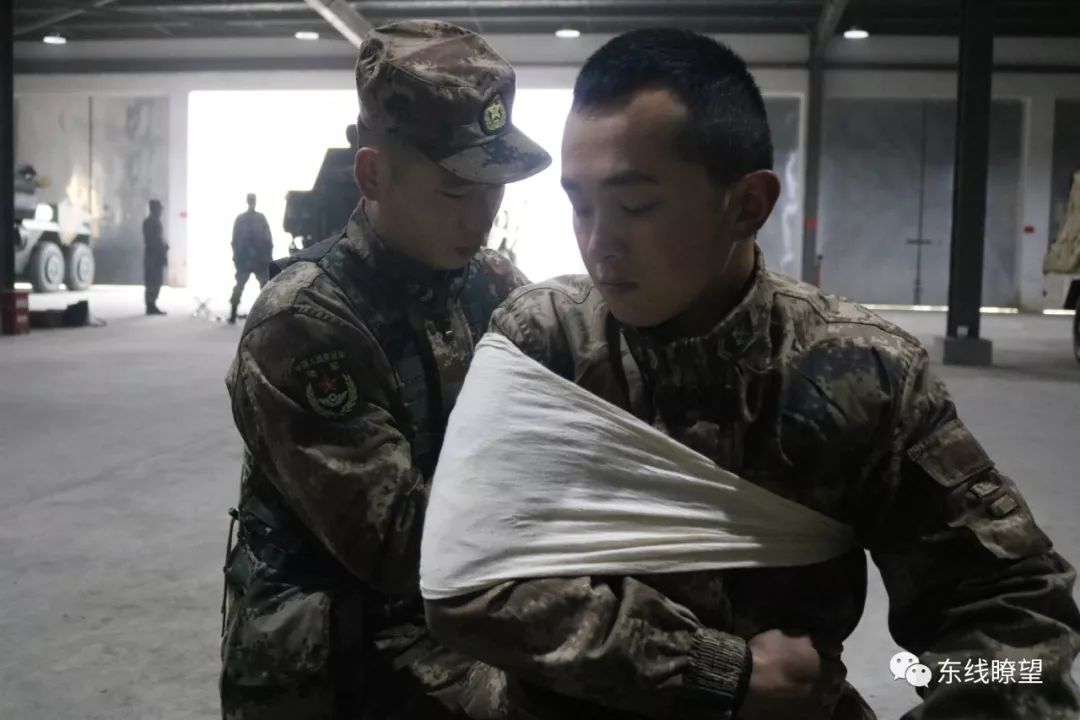 三角巾多种使用方法,三角巾使用方法及注意事项