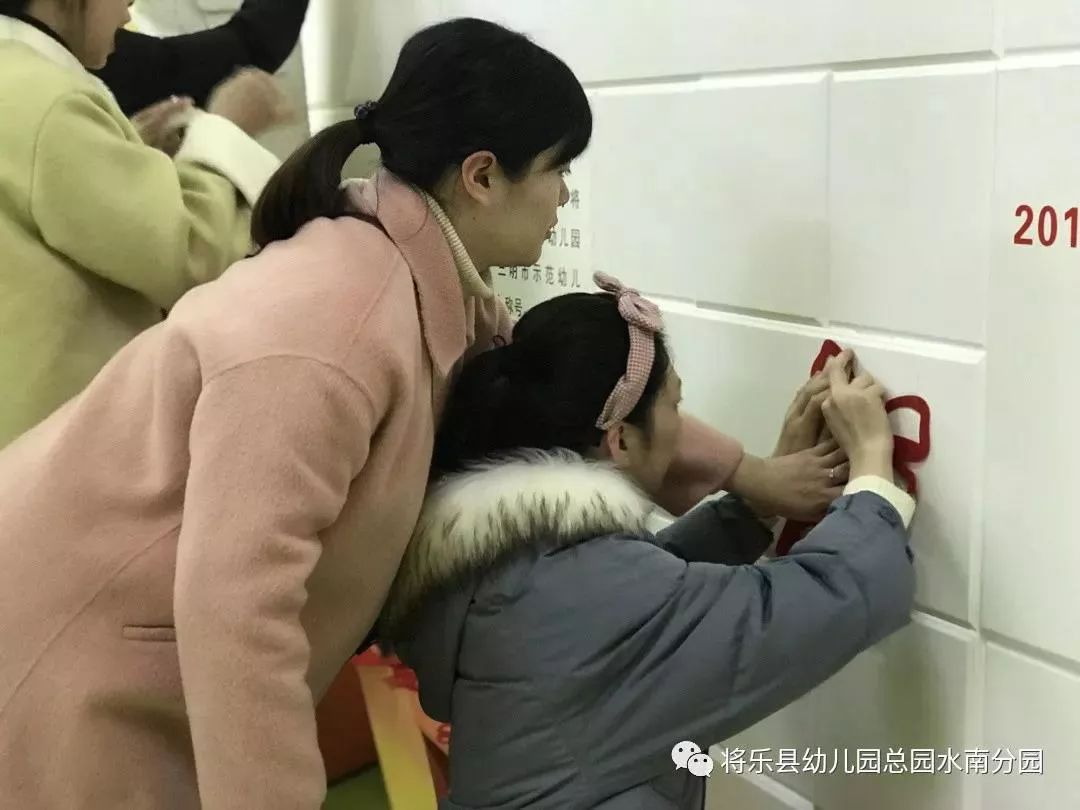 舞龙走进校园,开学典礼舞龙表演