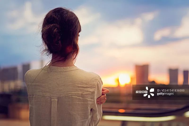 被“它”折磨的女性越来越多！医生看到她子宫里的东西——彻底惊呆了！