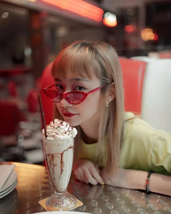 泰国大框眼镜妹,泰国眼镜妹是谁