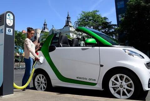 新能源汽车掉电池,新能源车掉电压怎么解决