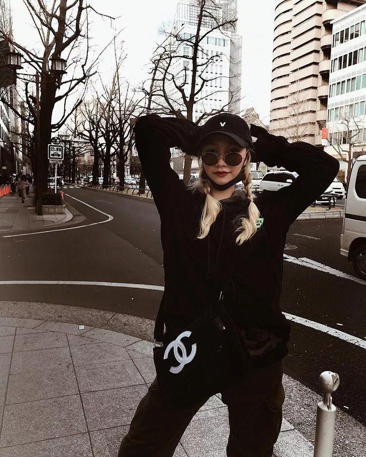 泰国网红眼镜妹,泰国最近很火的眼镜妹