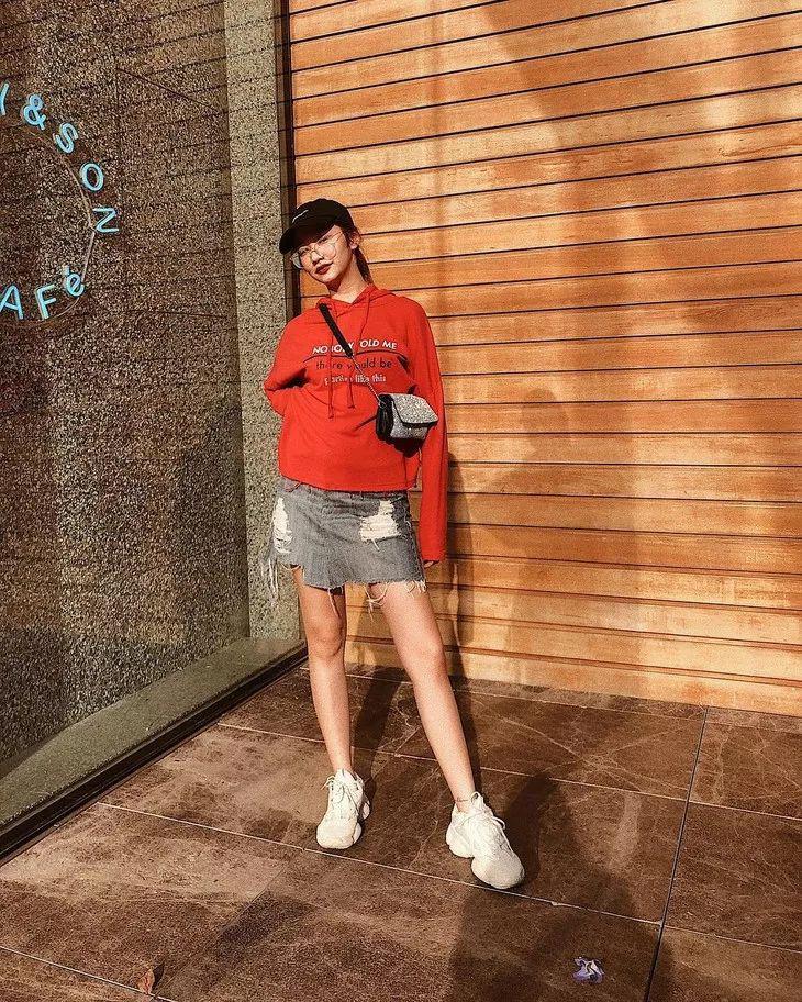 泰国网红眼镜妹,泰国最近很火的眼镜妹