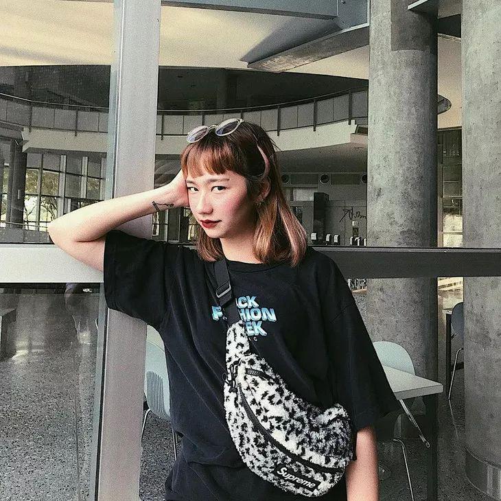 泰国网红眼镜妹,泰国最近很火的眼镜妹