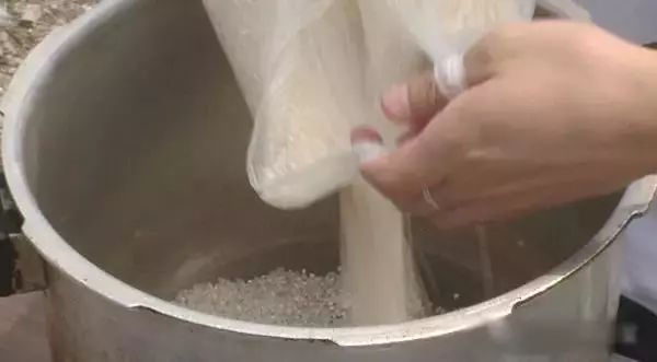 家里有这种锅的别再用了,这几种锅不要买