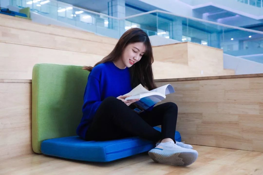 有了白天的忙碌才有夜间的休憩,大学选修课在白天么