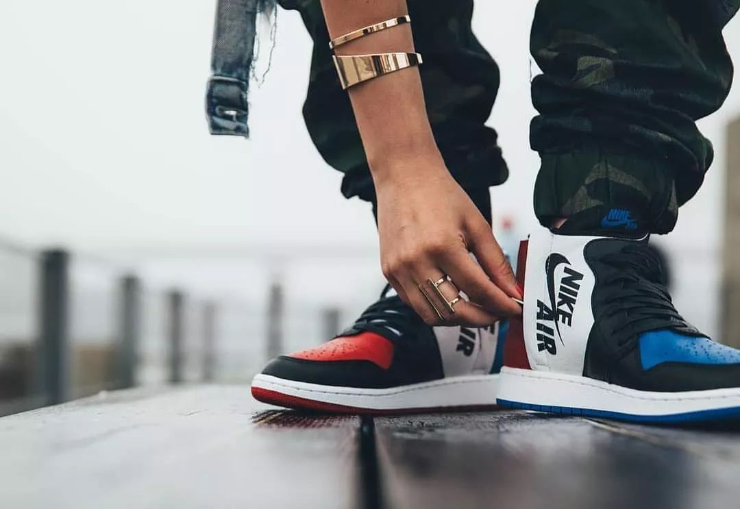 买airjordan,airjordan1买大点的还是偏小