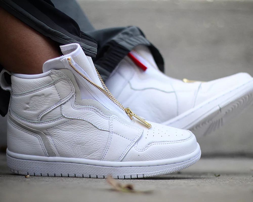 买airjordan,airjordan1买大点的还是偏小