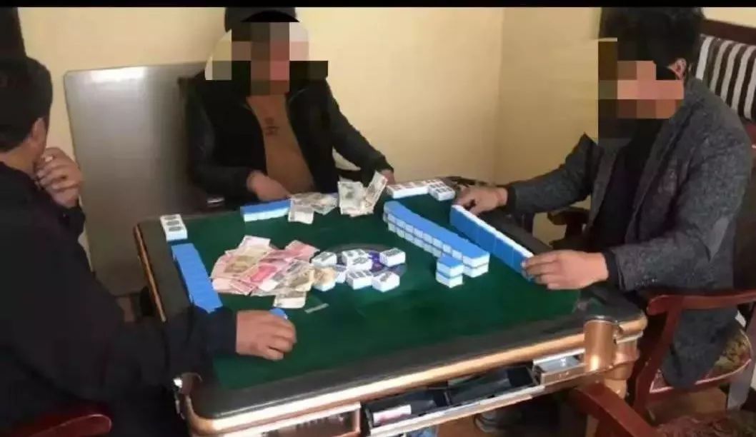 顶风作案又有7人聚众赌博被处罚,连续三次赌博被处以行政处罚