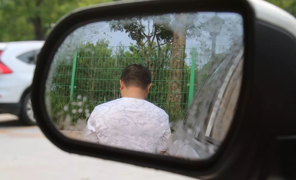 雨天后视镜看不清怎么办小妙招,雨天后视镜小妙招