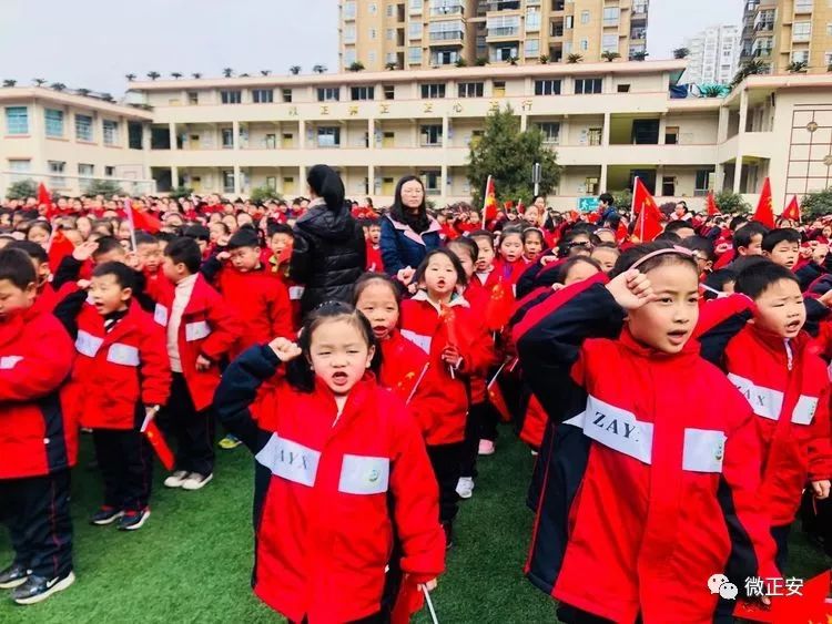 开学看到同学的样子,开学看同学的表情