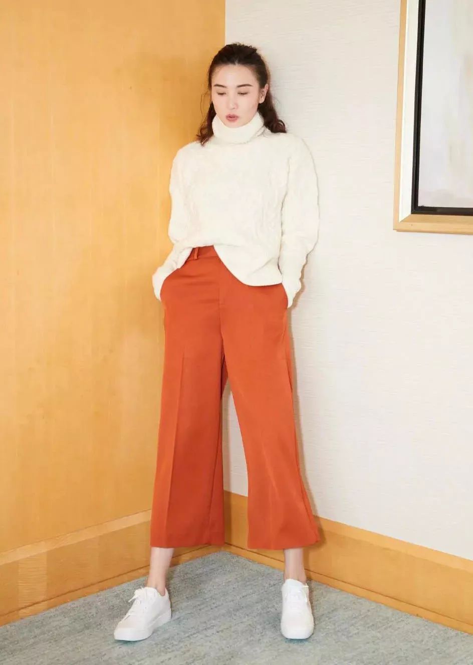 王菲同款鞋子300元,明星同款舒适耐穿小白鞋