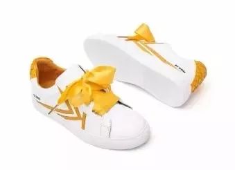 王菲同款鞋子300元,明星同款舒适耐穿小白鞋