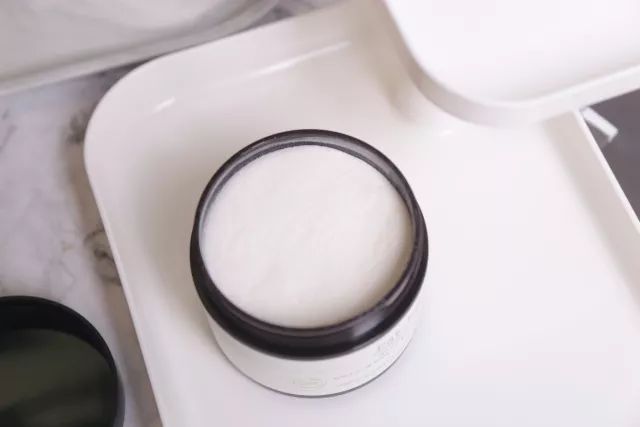 胶原蛋白吃的好还是涂的效果好,胶原蛋白是吃进去好还是脸部抹好