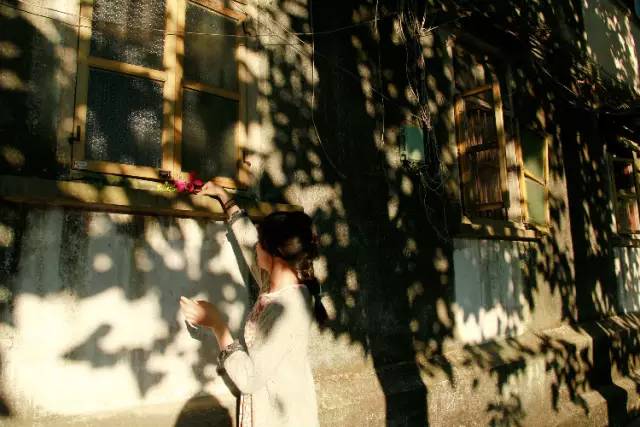 听一首民谣说一个故事,听一首民谣如同听一个故事