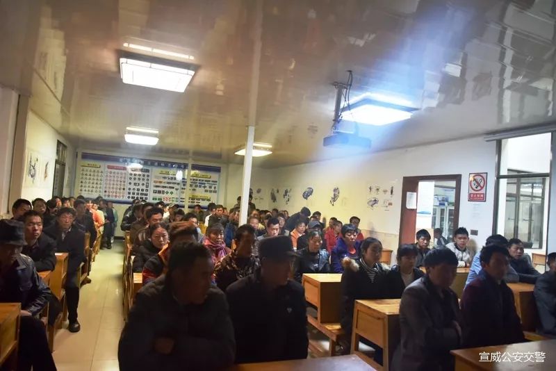 宣威交警整治交通秩序,宣威交警五一