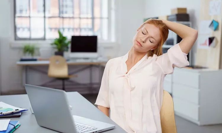 告别含胸驼背操,告别驼背练习