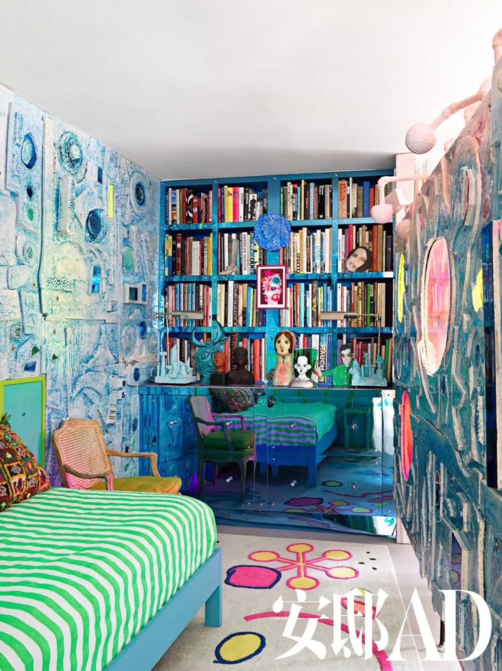 人类意外降临外星球,一群人流落到外星球