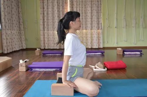 束角式做不了是什么原因,束角式一边膝盖下不去